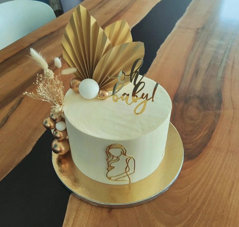 Gâteau décoré sur mesure - Création pâtissière Gourmet by Alison Gers